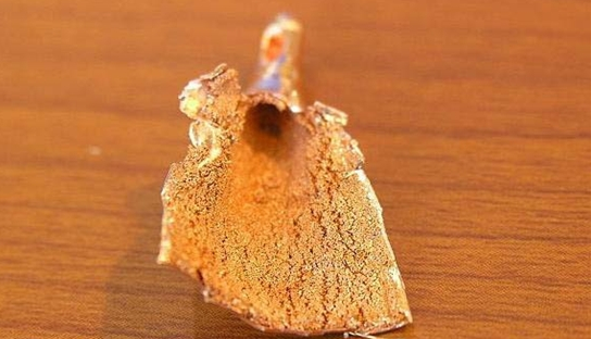 Copper powder sintered capillary core Сердечник капилляра, спеченный медным порошком.