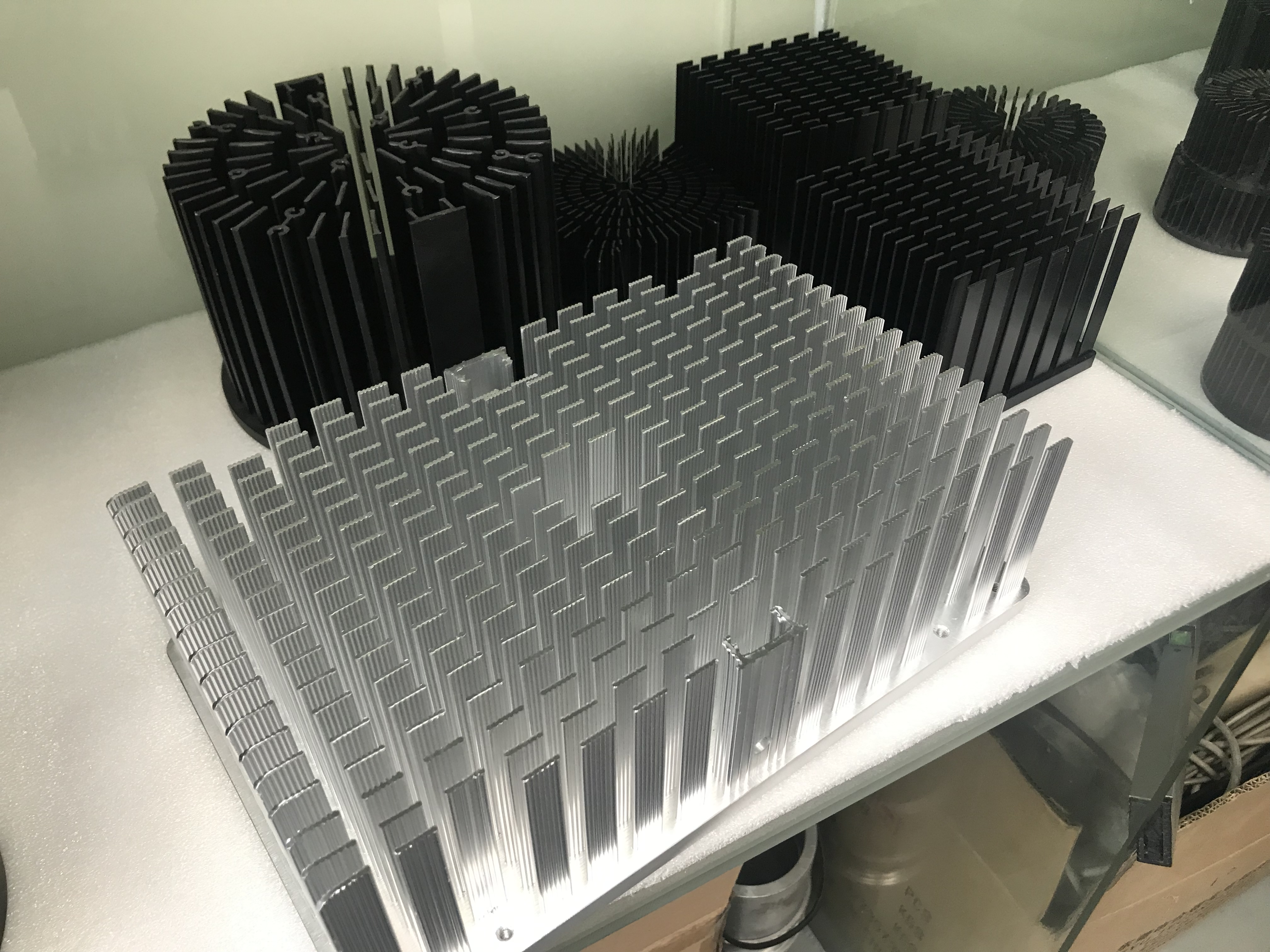 Холодный нагреватель для светодиодного освещения 100 Вт