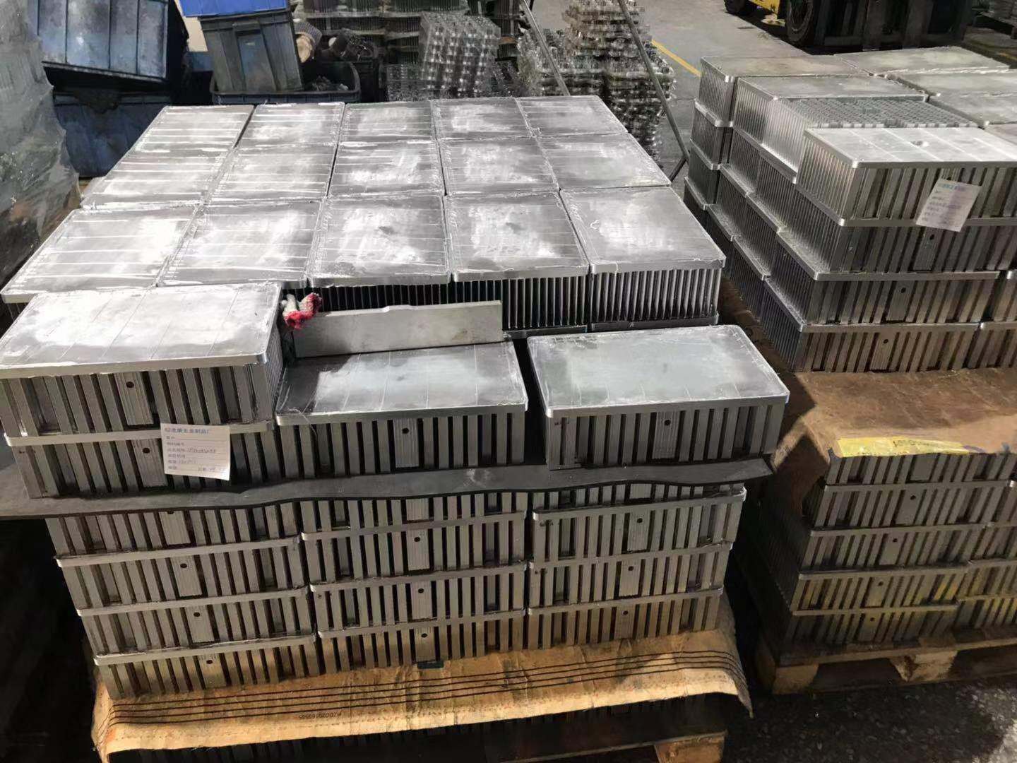 Холодная кованая радиатор для светодиодного освещения 50 Вт